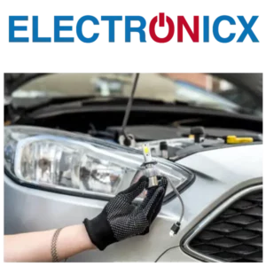 Eine Vielfalt hochwertiger Autozubehörprodukte von Electronicx, einschließlich Markenbatterien, Autolampen und Multimedia-Zubehör.